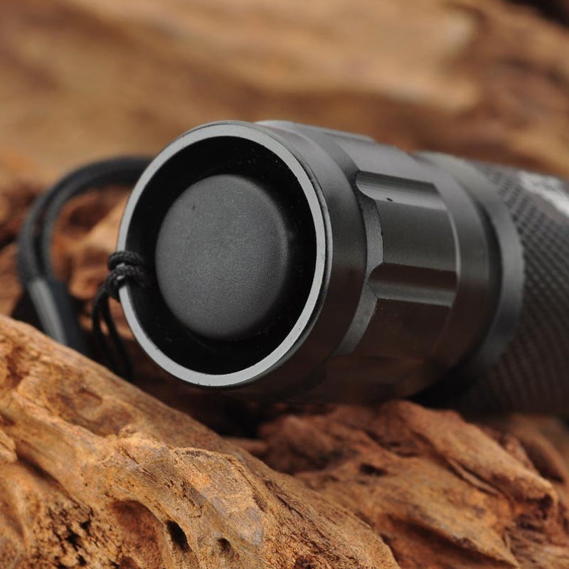 High-power Long-range Flashlight