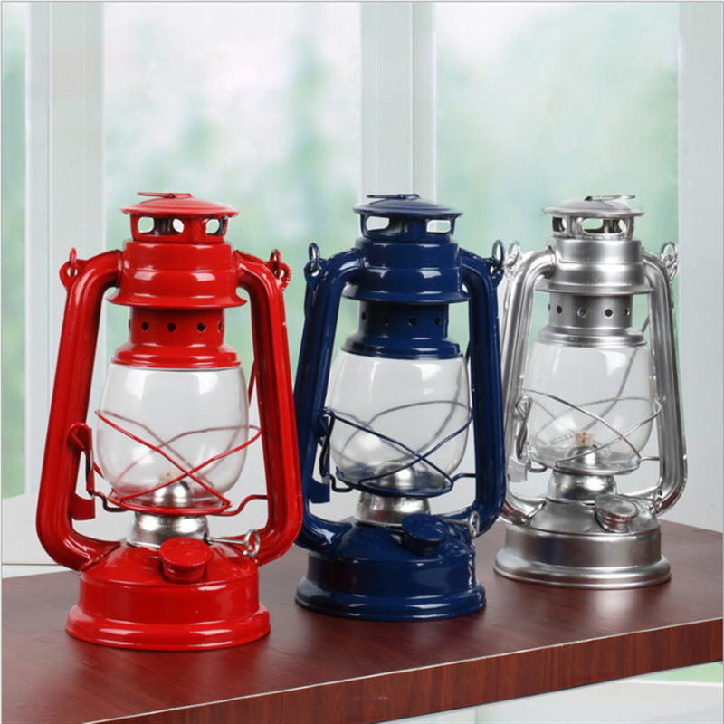 Retro Kerosene Lamp Iron Portable Lantern