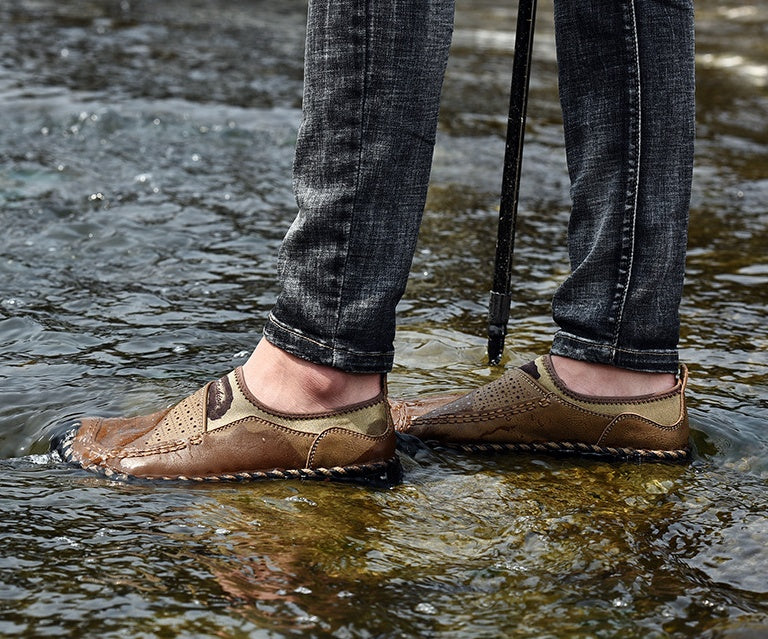 Breathable hiking shoes