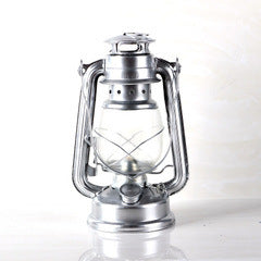 Retro Kerosene Lamp Iron Portable Lantern