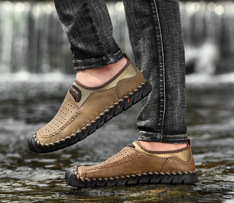 Breathable hiking shoes