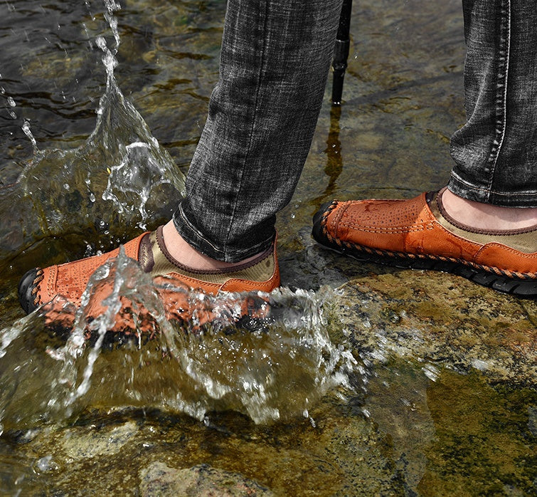 Breathable hiking shoes