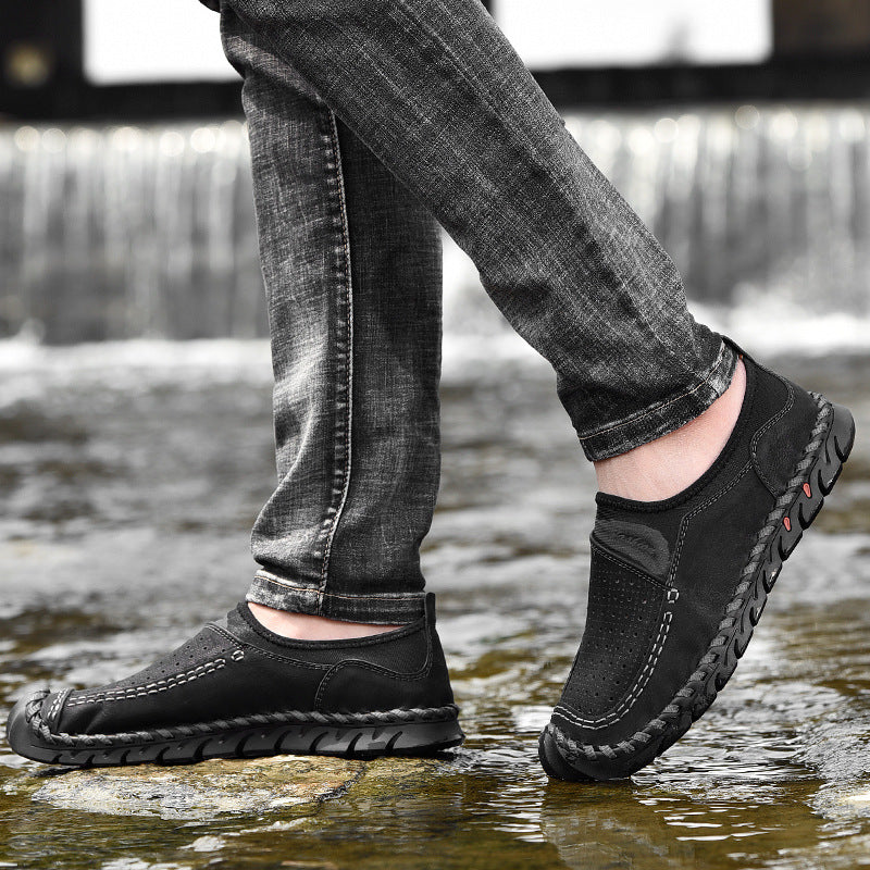 Breathable hiking shoes